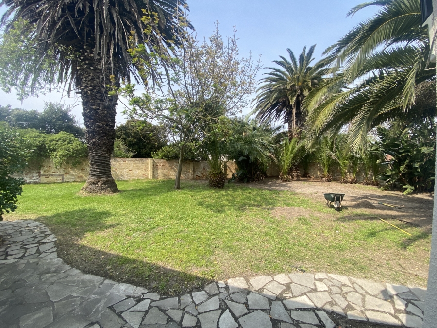 To Let 4 Bedroom Property for Rent in Milnerton Central Western Cape